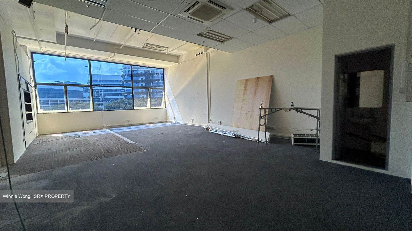 UB. One (D14), Warehouse #592365821